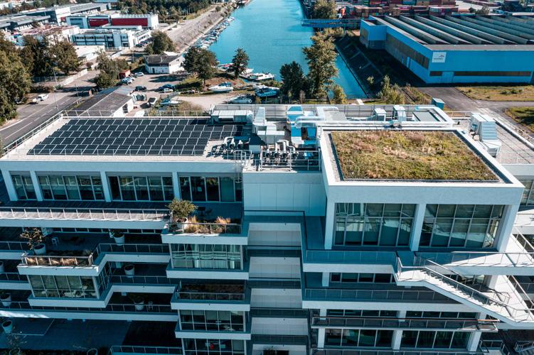 Le Grand Charles: Um marco de sustentabilidade na sede da SOPREMA em Estrasburgo 🌱